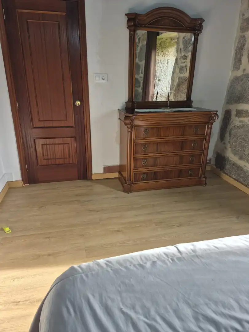 Dormitori de Casa o xalet en venda en Ponteareas amb Calefacció, Jardí privat i Parquet
