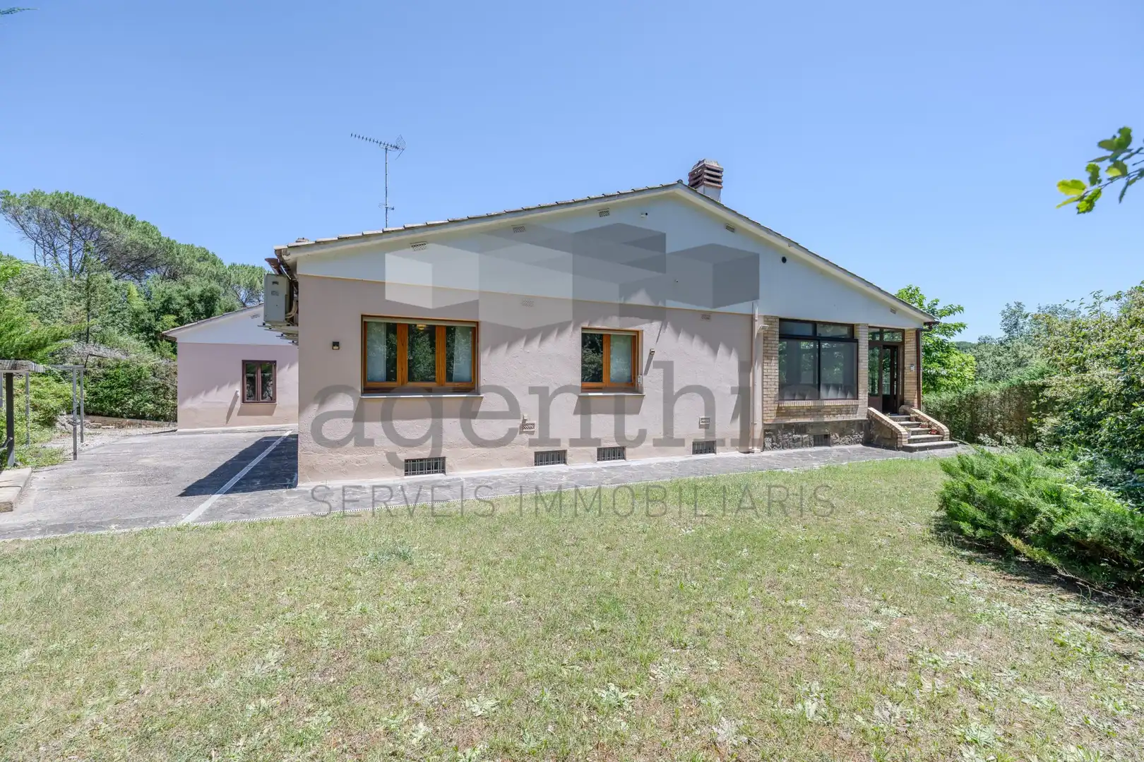 Exterior view of Houses for sale in Quart  with Air Conditioner, Heating and Terrace