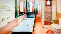 Bathroom of House or chalet for sale in  Córdoba Capital  with Air Conditioner, Heating and Parquet flooring