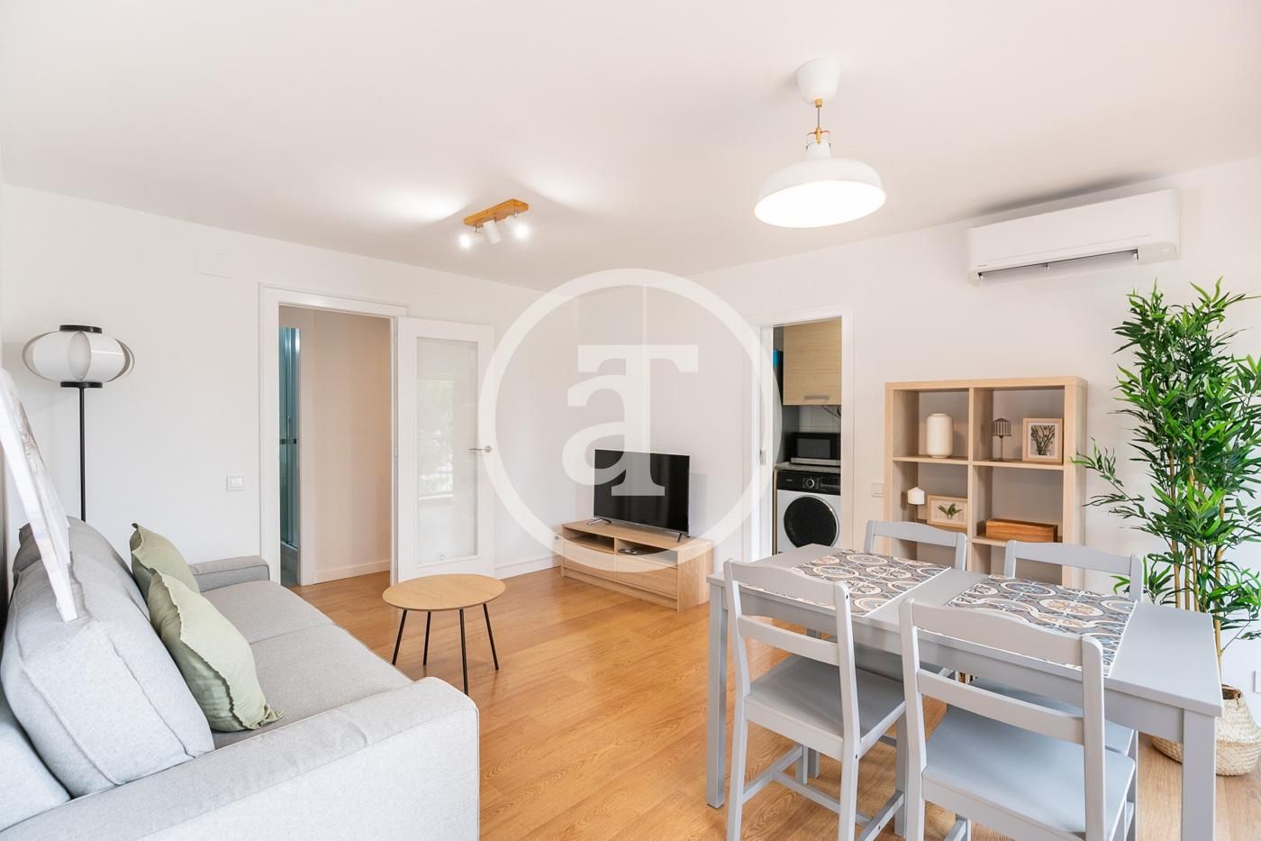 Living room of Flat to rent in  Barcelona Capital  with Air Conditioner, Heating and Furnished