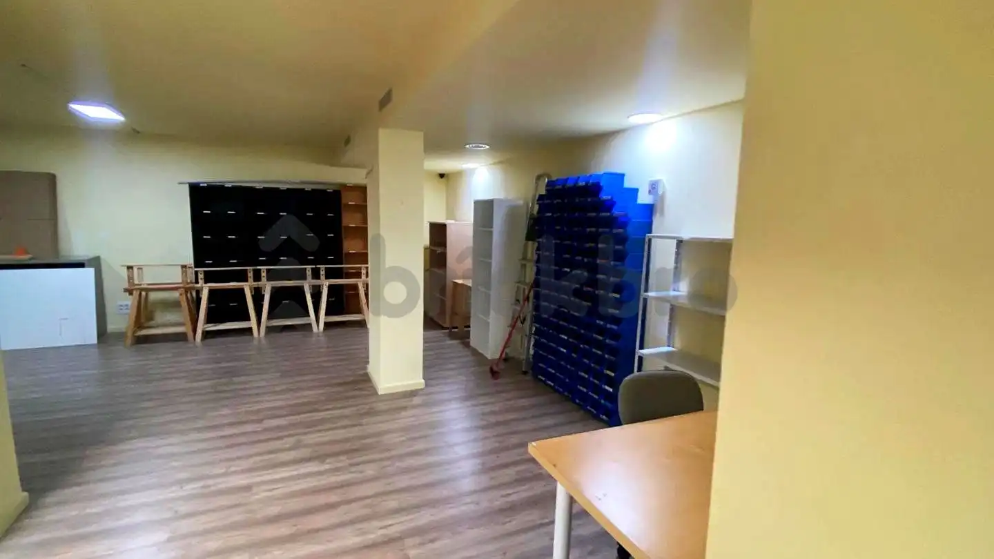 Local comercial en venda a De Antoni Gaudí, imagen 7