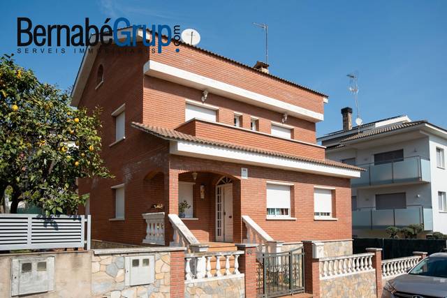Casa-chalet en Venta en Carrer Aragó en La Roca del Vallès