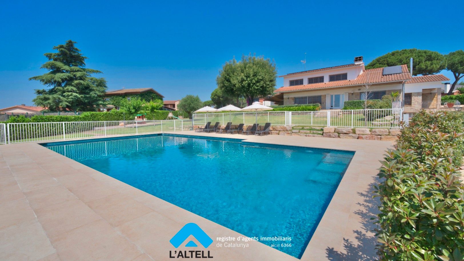 Piscina de Casa o xalet en venda en L'Ametlla del Vallès amb Calefacció, Jardí privat i Terrassa