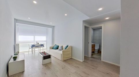 Foto 2 de Piso en venta en Esteban Mora, San Pascual, Madrid Capital