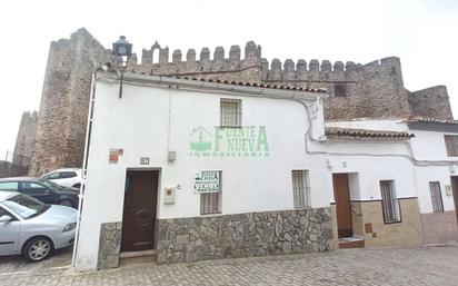 Vista exterior de Casa o xalet en venda en Segura de León amb Terrassa