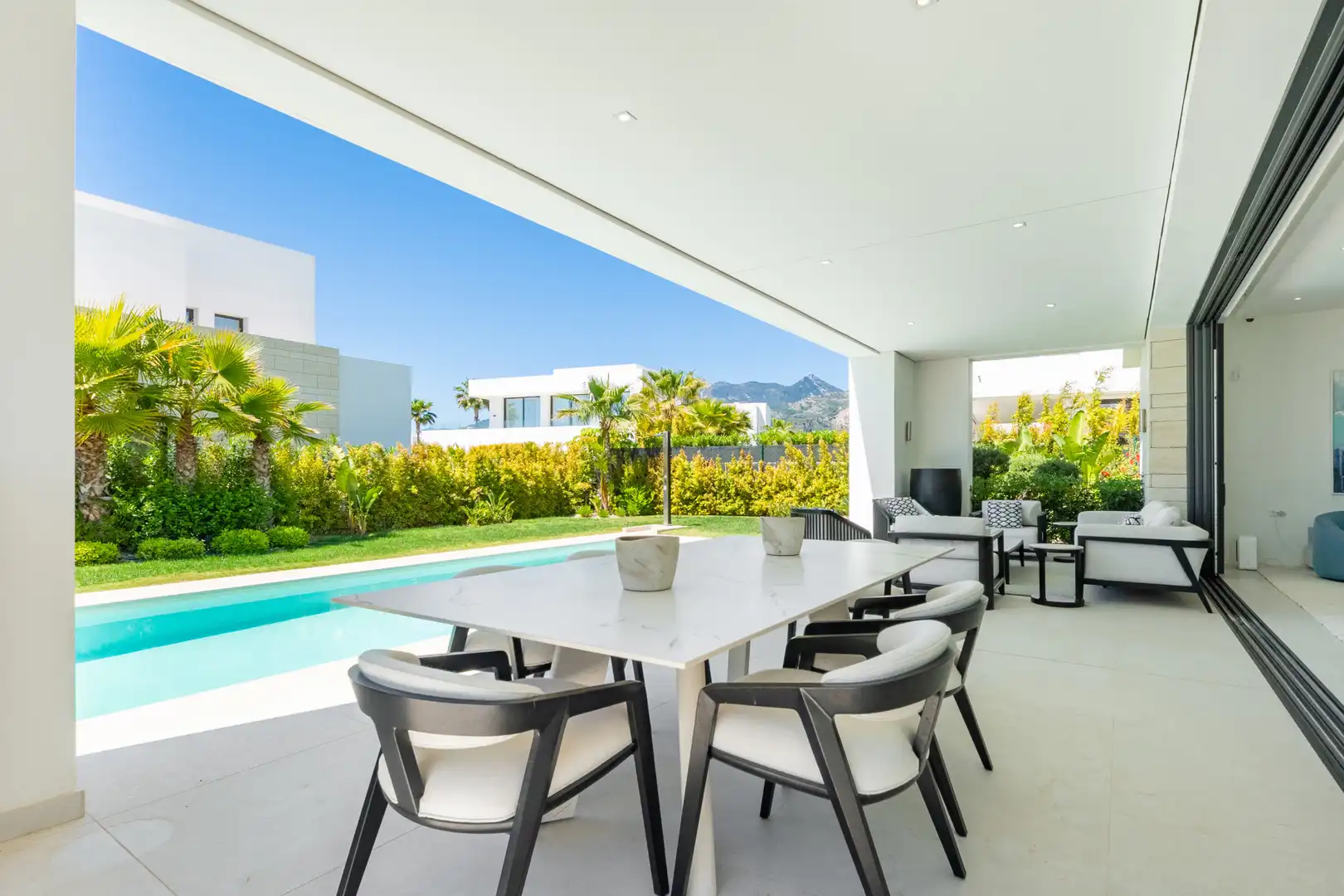 Terrassa de Casa o xalet en venda en Rïo Real - Los Monteros