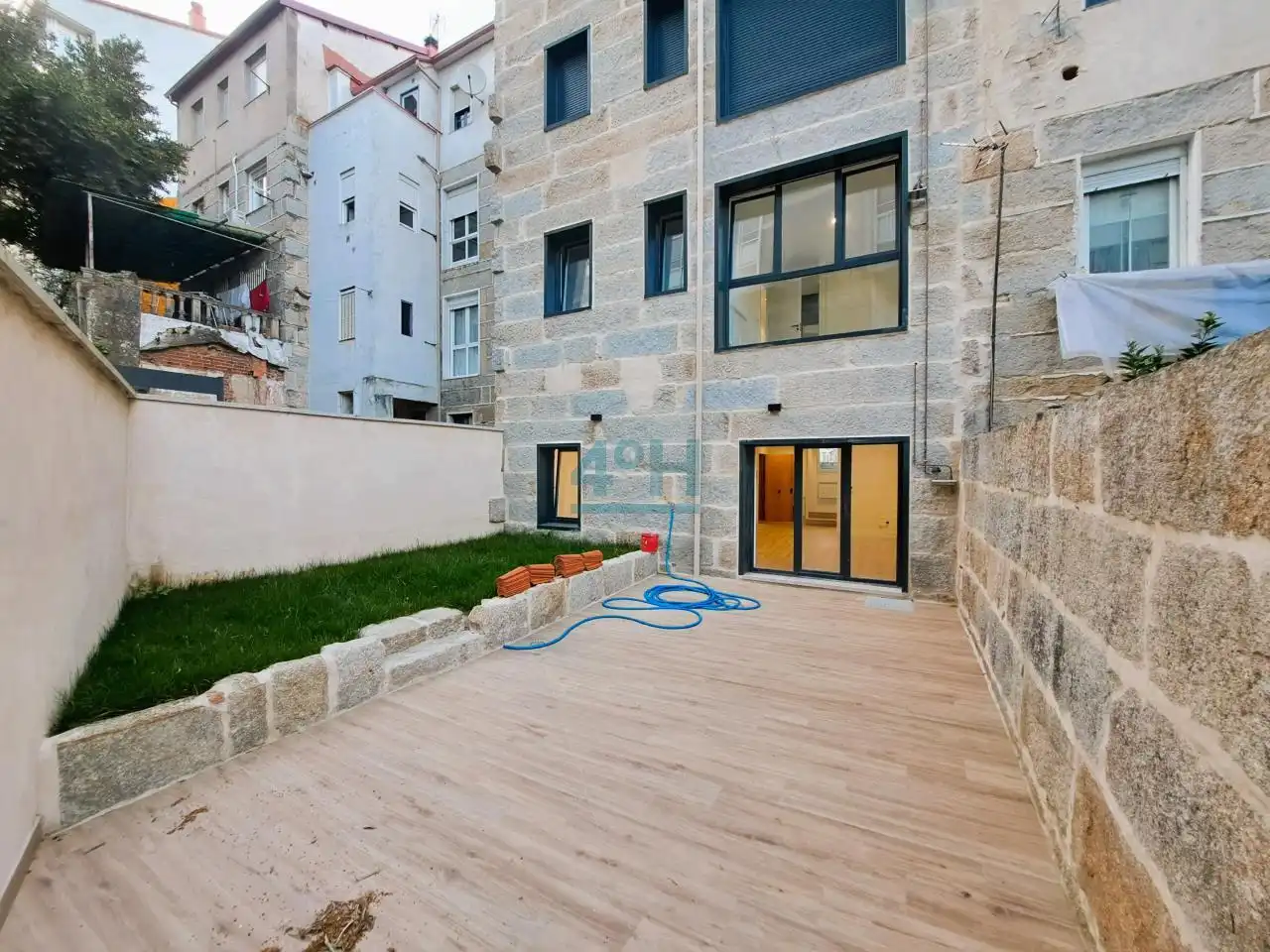 Vista exterior de Apartament en venda en Ourense Capital  amb Calefacció i Terrassa