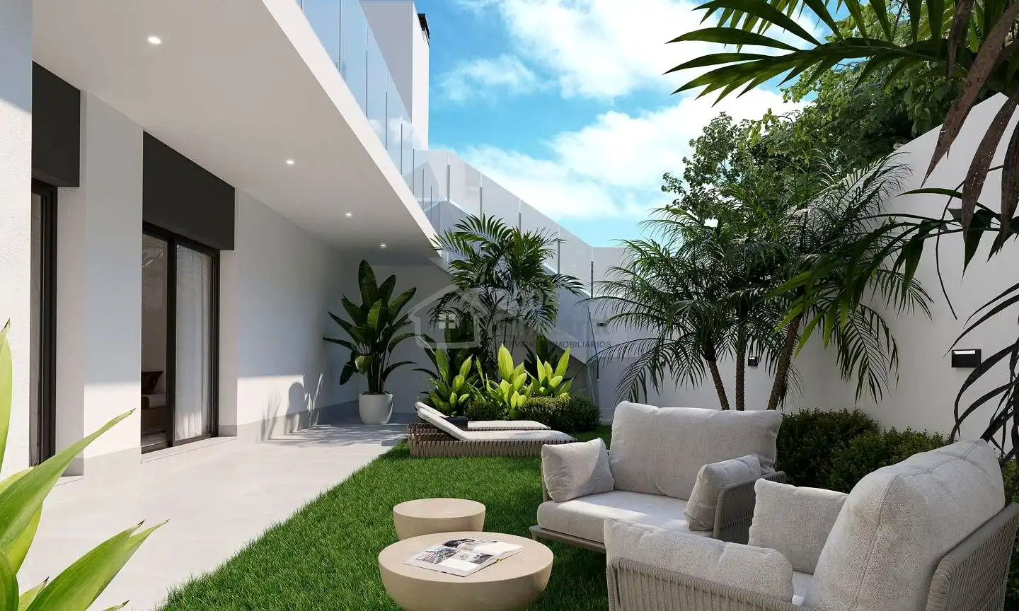 Terrace of Houses for sale in Golf Bahía