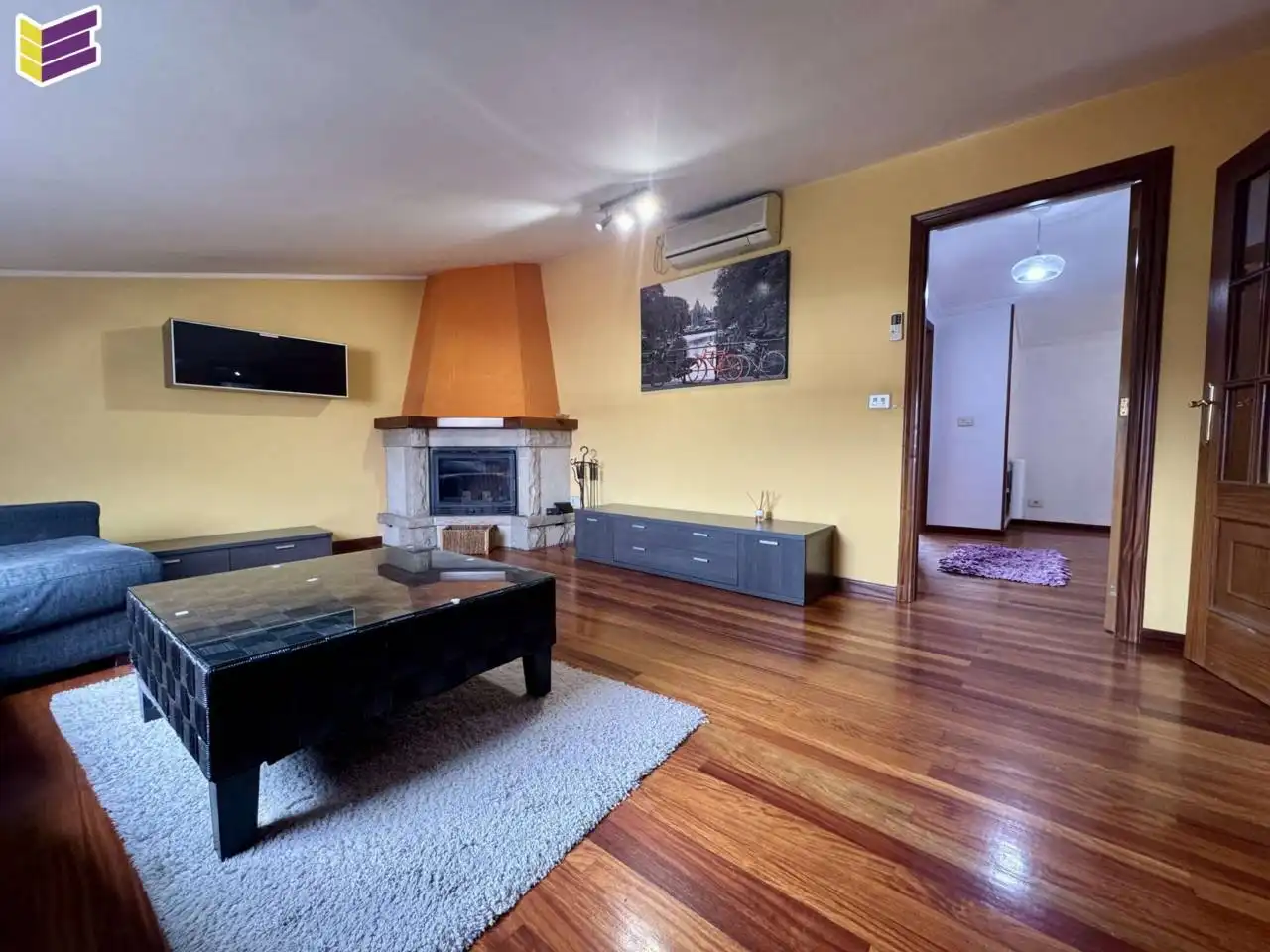 Sala d'estar de Àtic en venda en O Porriño   amb Calefacció i Parquet