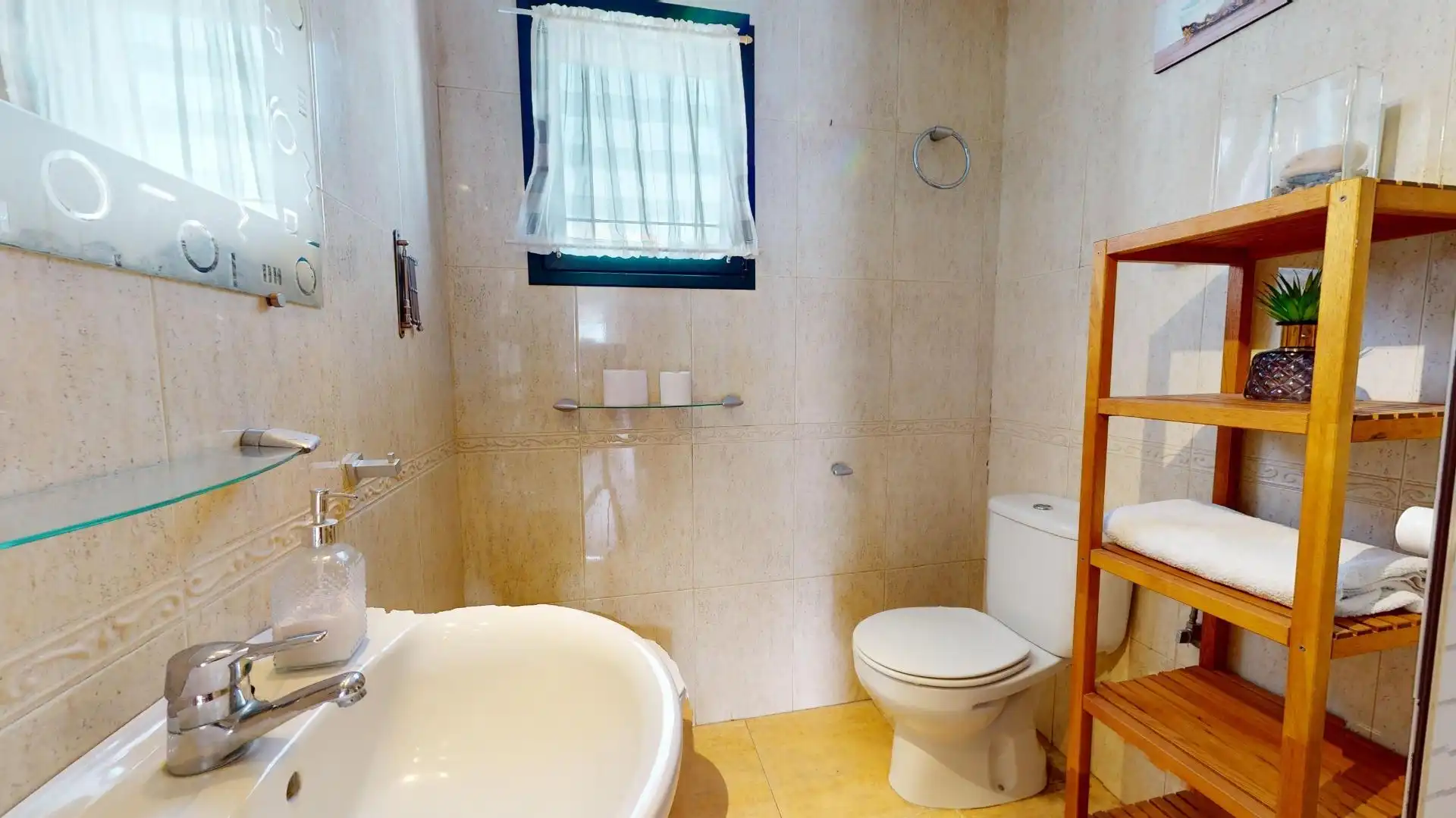 Bathroom of Detached homes for sale in Mogán  with Terrace, Furnished and Balcony