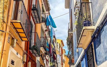 Vista exterior de Pis en venda en Villajoyosa / La Vila Joiosa amb Terrassa