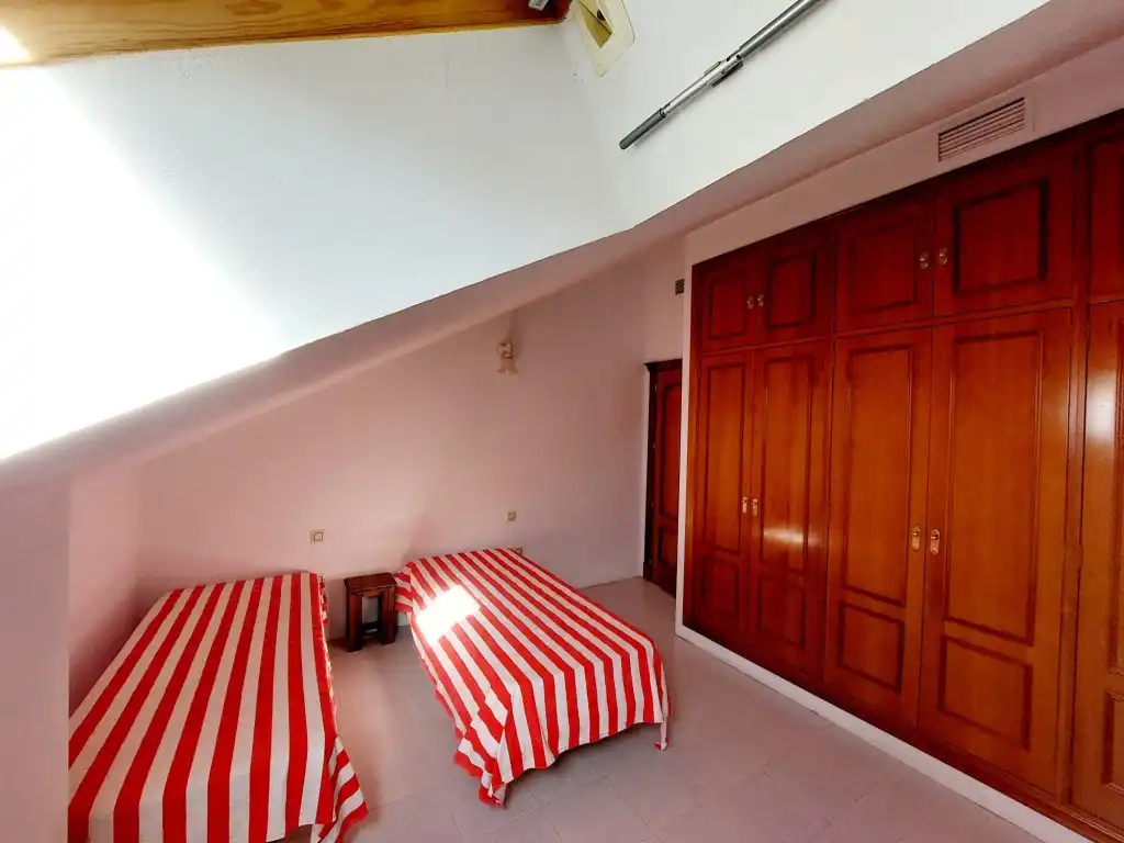 Casa o xalet en venda a Calle Sierra de San Pedro, Las Vaguadas