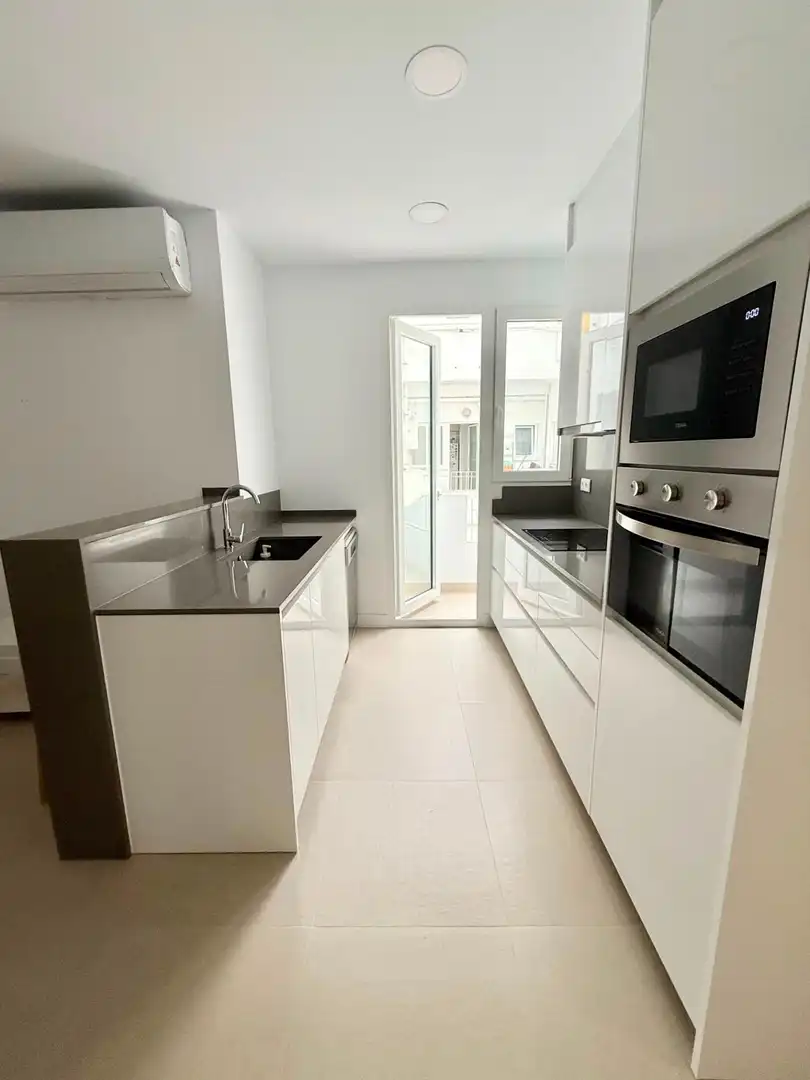 Küche von Wohnung zur Miete in Valencia mit Klimaanlage, Heizung und Möbliert