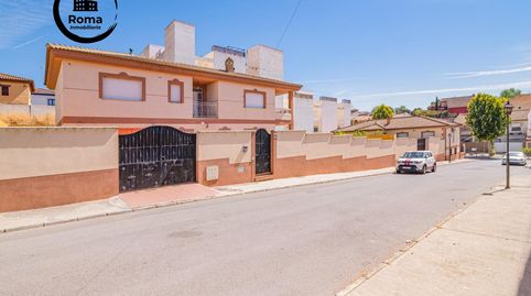 ¡Impresionante Chalet en Lachar con Piscina y Amplios Espacios! 🏡✨
