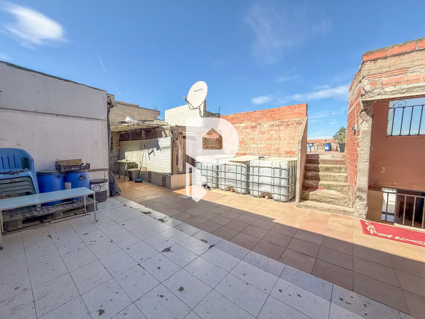 Terrasse von Haus oder Chalet zum Verkauf in Sant Vicenç Dels Horts mit Terrasse, Abstellraum und Fernseher