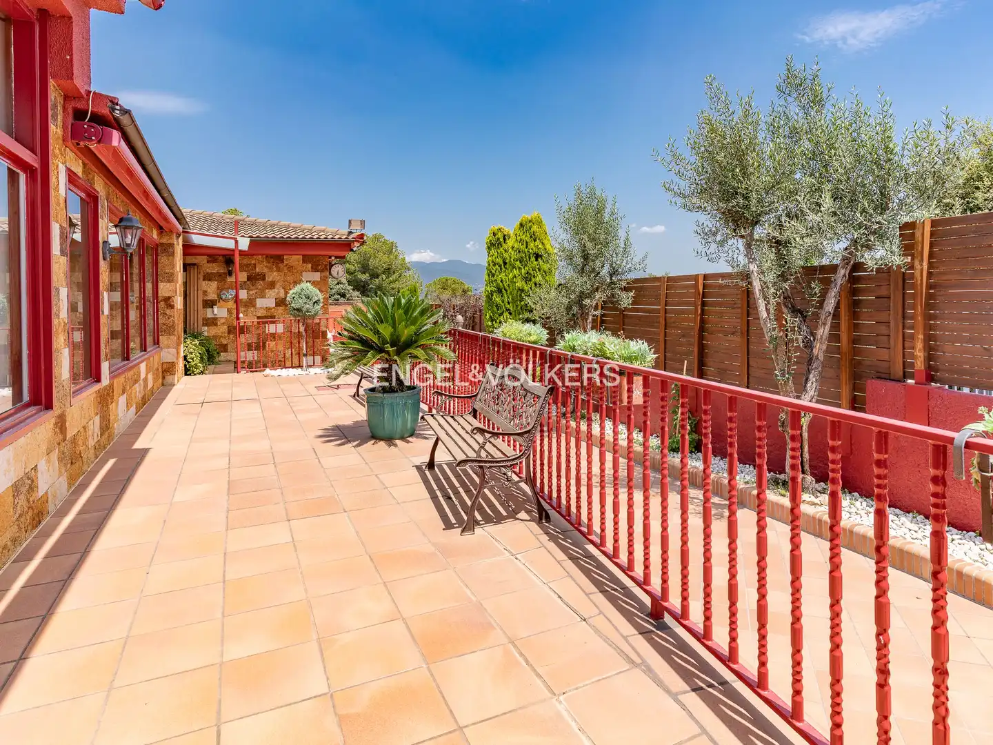 Terrassa de Casa o xalet en venda en Canovelles amb Aire condicionat, Calefacció i Jardí privat