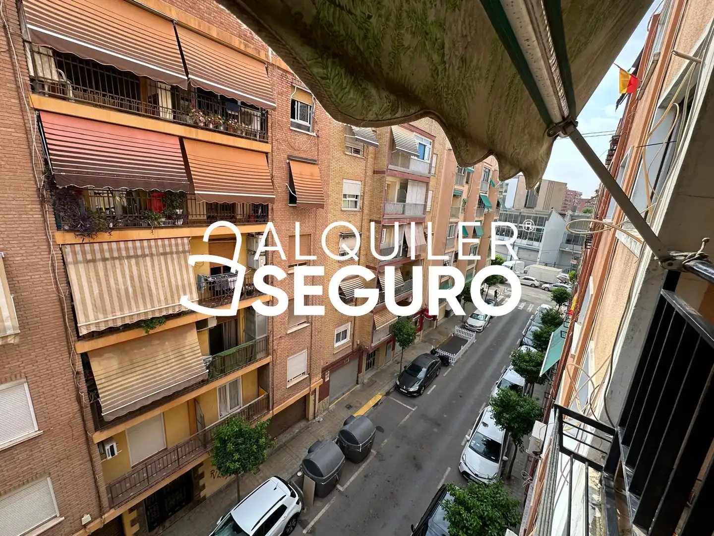 Exterior view of Flat for rent in Mislata  with Air Conditioner, Terrace and Furnished