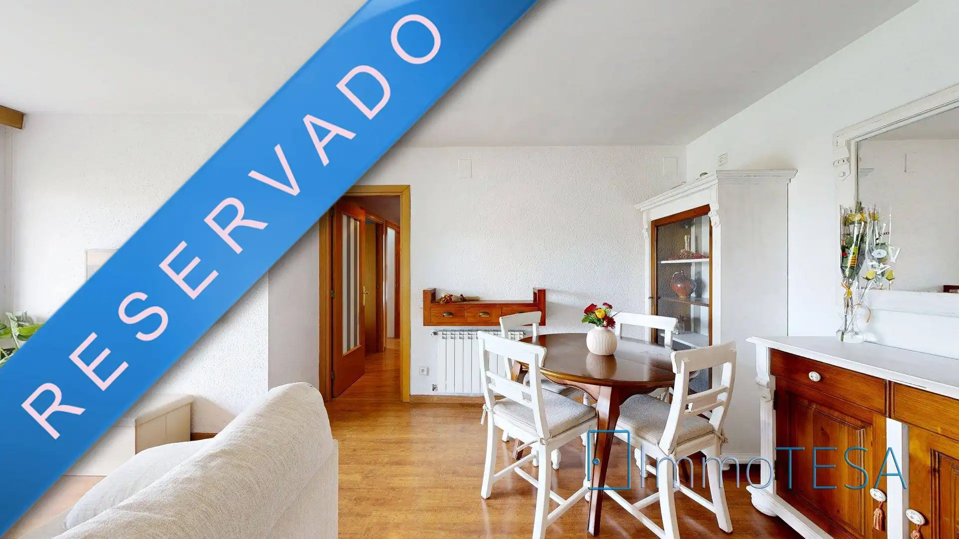 Living room of Flat for sale in Barberà del Vallès  with Air Conditioner, Heating and Parquet flooring