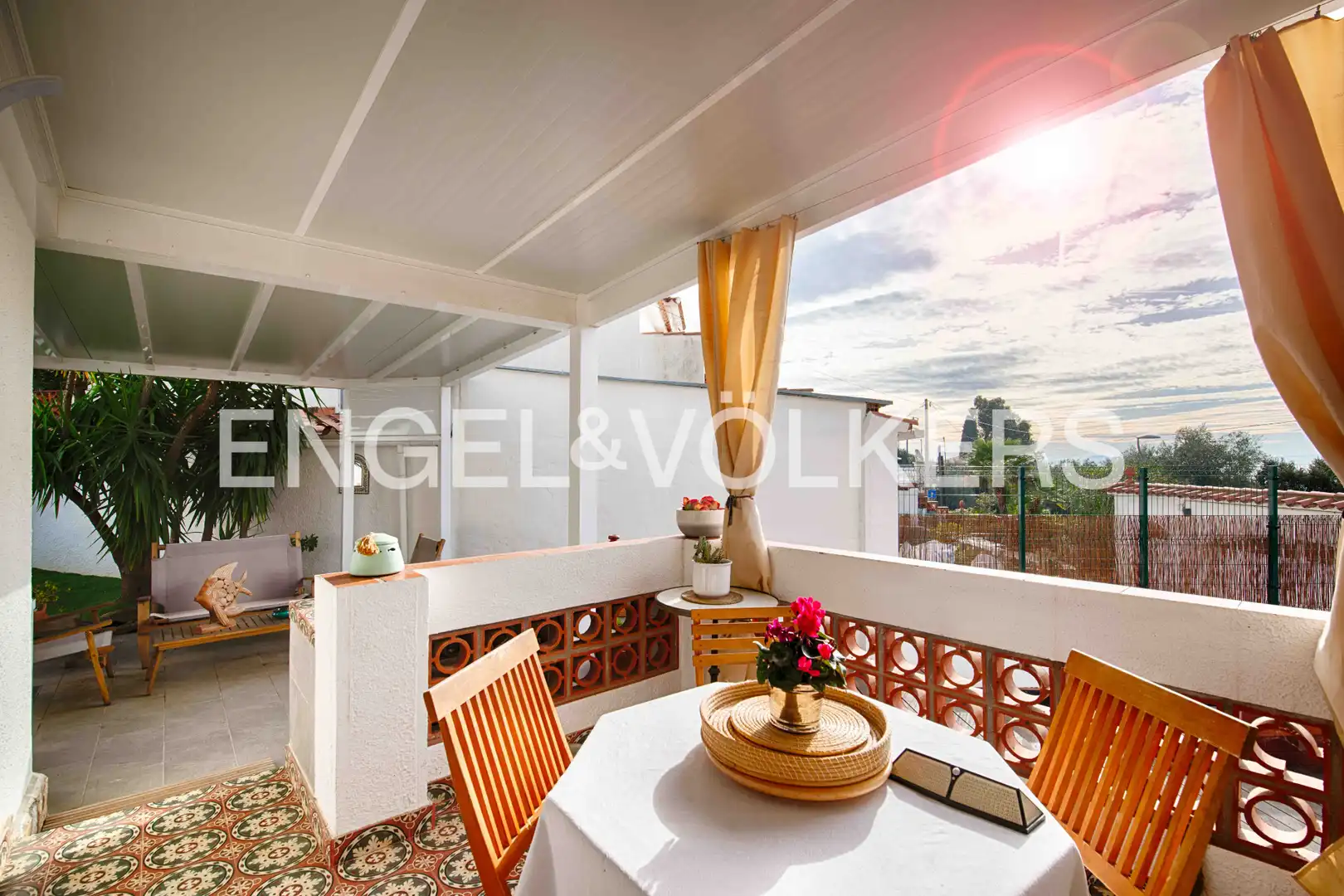 Terrassa de Casa o xalet en venda en Roses amb Calefacció, Jardí privat i Terrassa