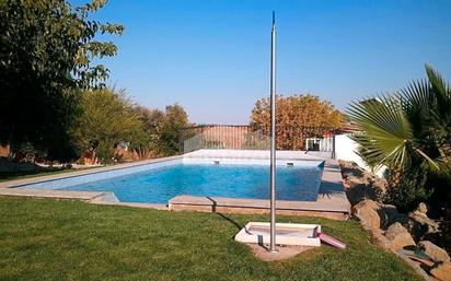 Swimming pool of House or chalet for sale in Villanueva de la Serena  with Private garden, Swimming Pool and Furnished