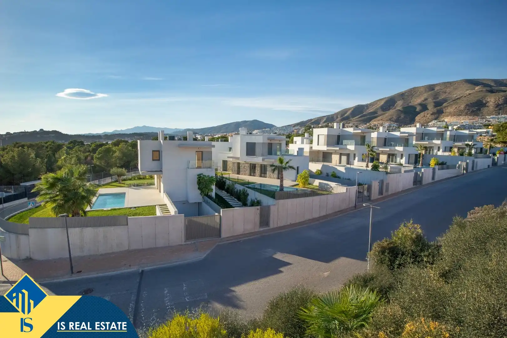 Villa avec piscine à vendre à Golf Bahía, imagen 3