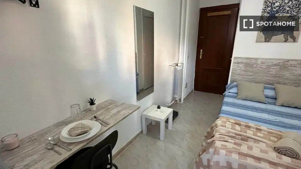 Room in Villafontana - Estoril I