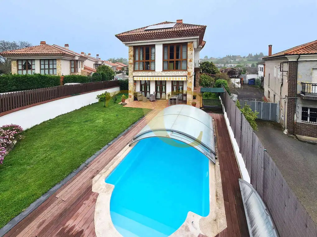 Piscina de Casa o chalet en venta en Noreña con Calefacción, Jardín privado y Terraza
