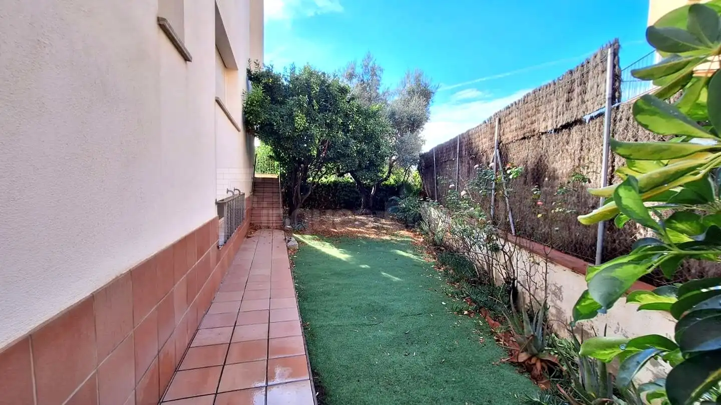 Maison mitoyenne avec jardin à vendre à Nucli Urbà, imagen 34