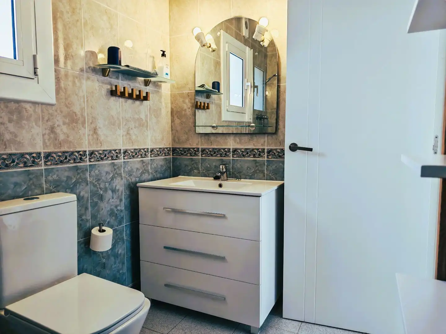 Bathroom of Houses for sale in Bellvei  with Heating, Private garden and Terrace