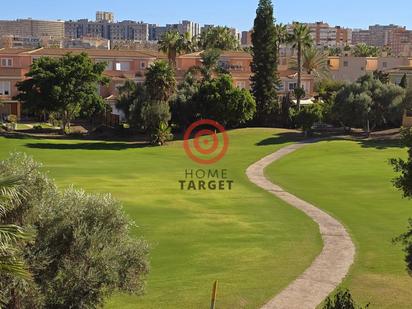 Vista exterior de Casa o xalet en venda en Alicante / Alacant amb Aire condicionat, Jardí privat i Terrassa