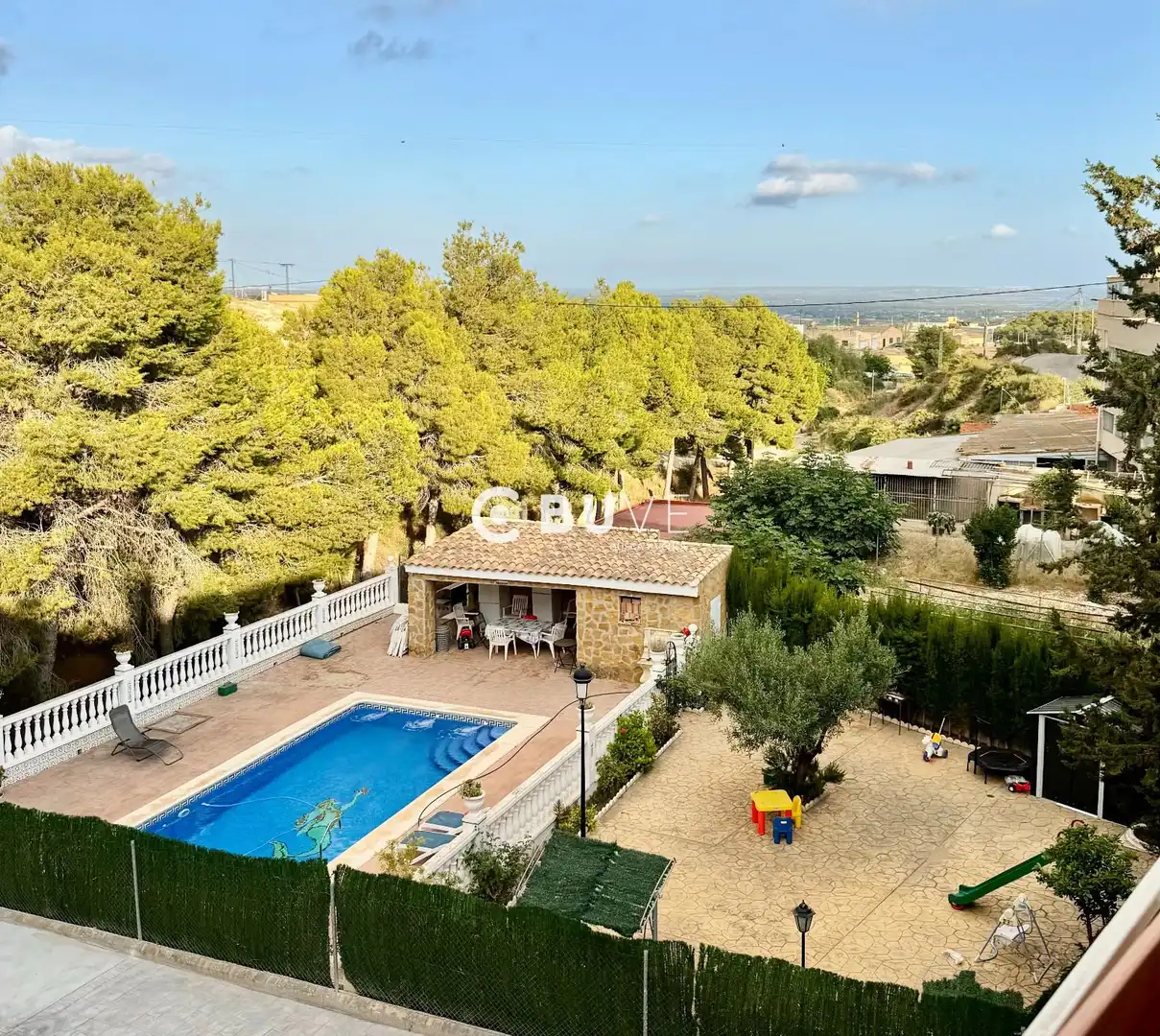 Jardí de Casa o xalet en venda en Crevillent amb Aire condicionat, Terrassa i Piscina