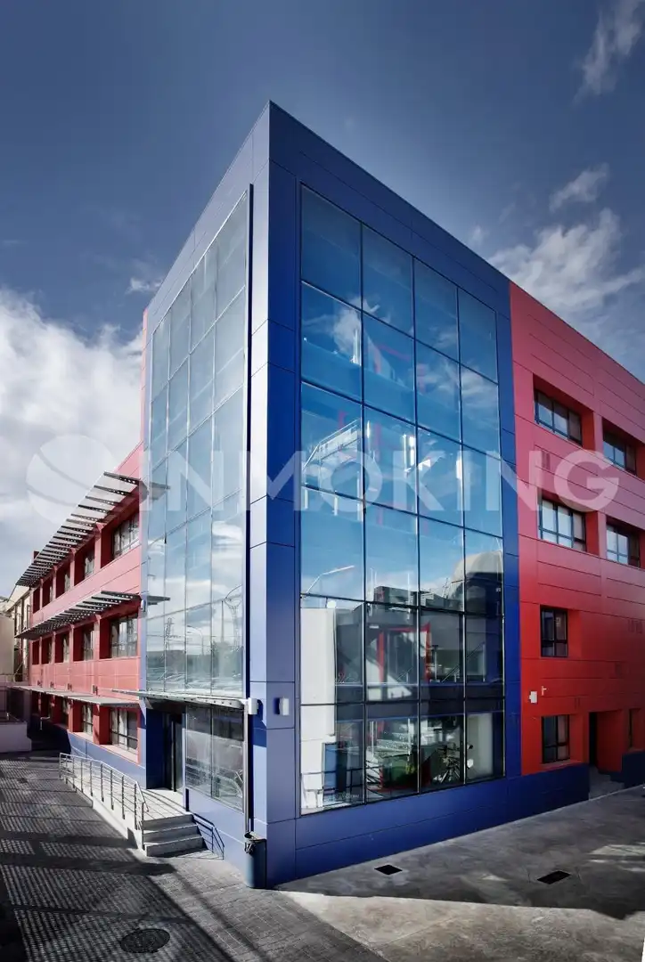 Vista exterior de Edificio en venta en Paterna