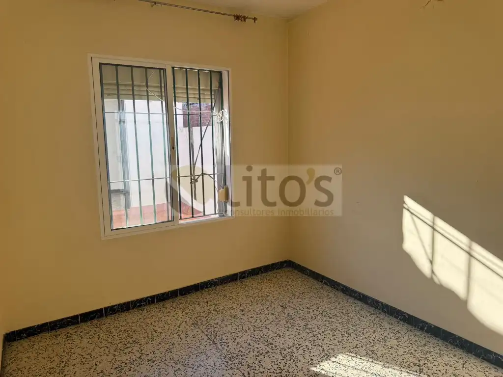 Schlafzimmer von Einfamilien-Reihenhaus zum Verkauf in Dos Hermanas