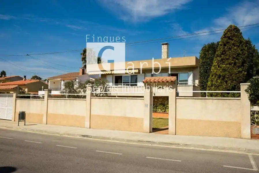 Exterior view of Houses for sale in Calafell  with Heating, Terrace and Storage room