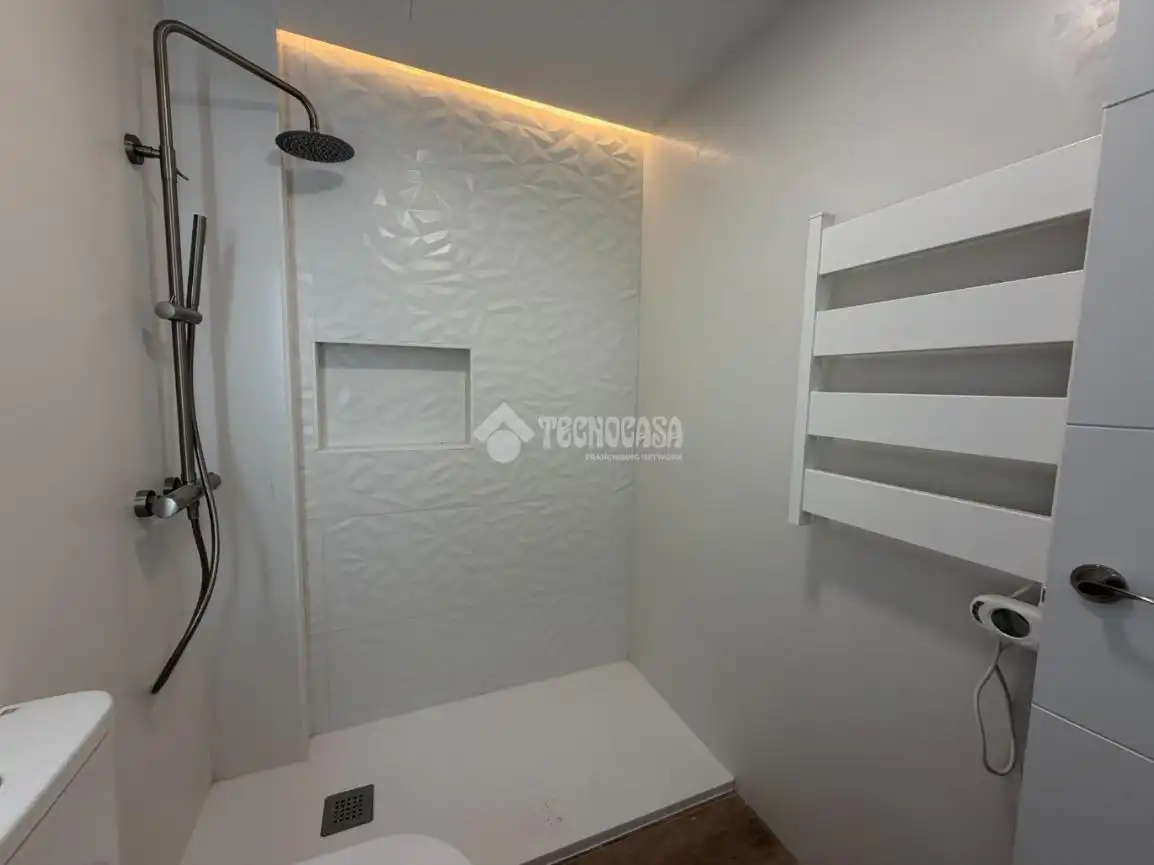 Baño de Piso en venta en Madrid con Calefacción y Parquet