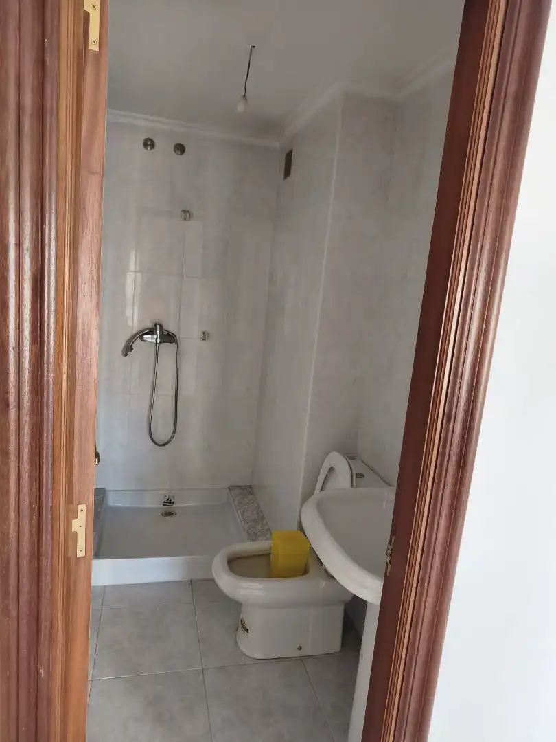 Baño de Piso en venta en Carballo con Calefacción, Trastero y Balcón