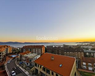 Vista exterior de Àtic en venda en Sanxenxo amb Terrassa i Balcó