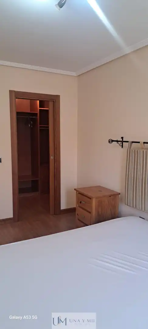 Apartamento en venta en Villares de la Reina con Calefacción, Terraza y Piscina