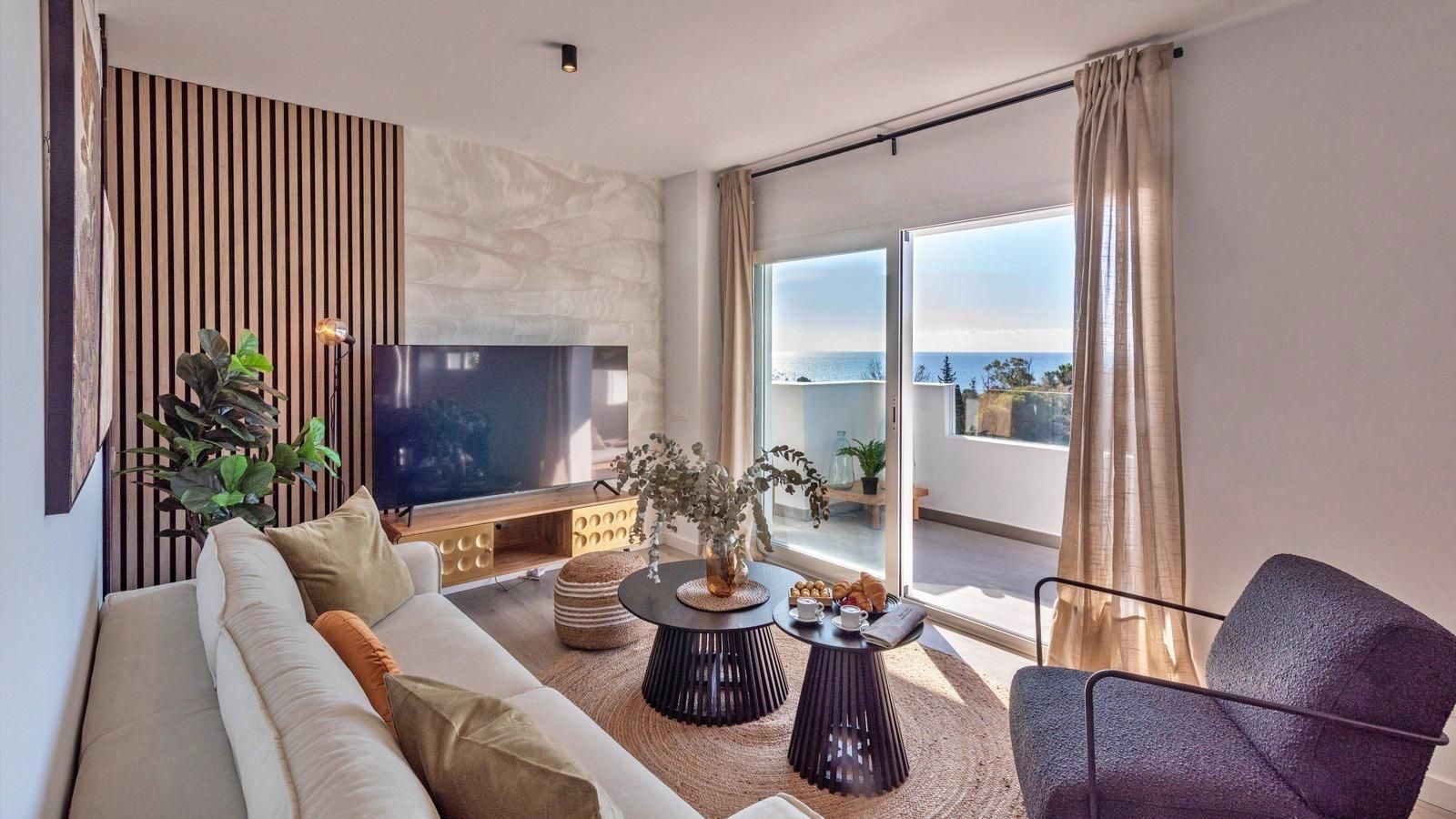 Living room of Flat for sale in Rincón de la Victoria  with Air Conditioner, Heating and Private garden
