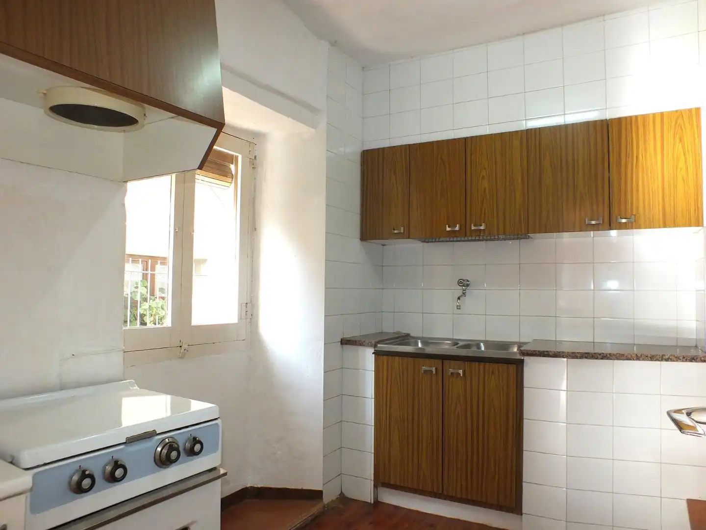 Cocina de Finca rústica en venta en Gombrèn