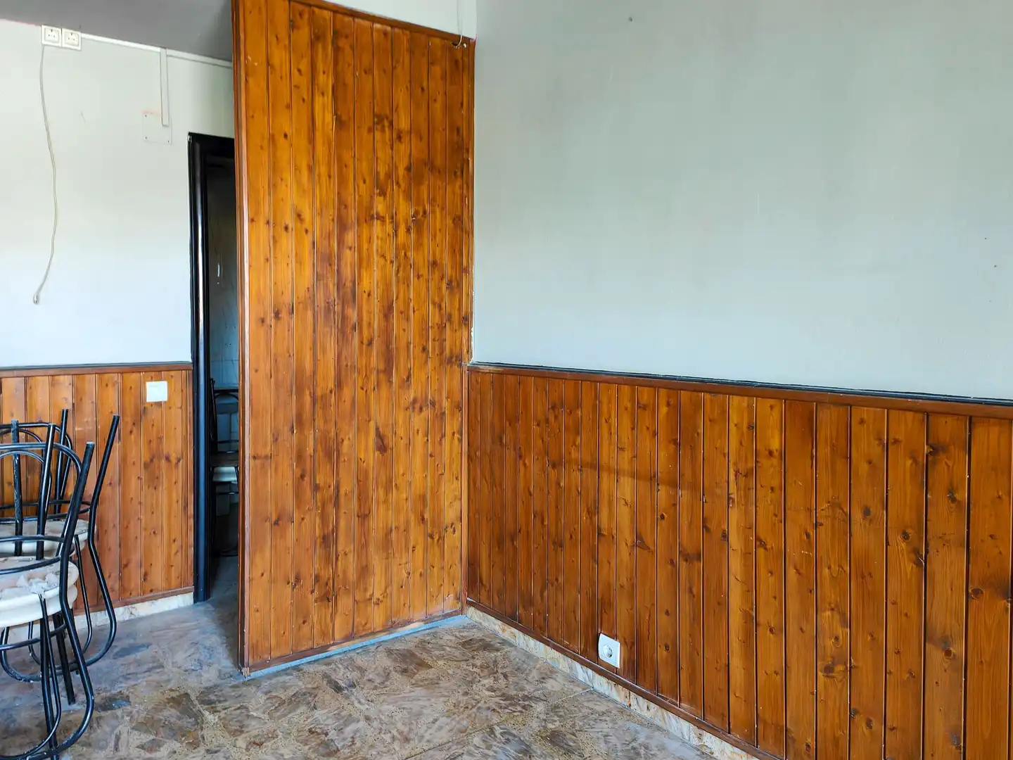 Commercial properties for sale in PINTOR MOREDA, 17, Alberite