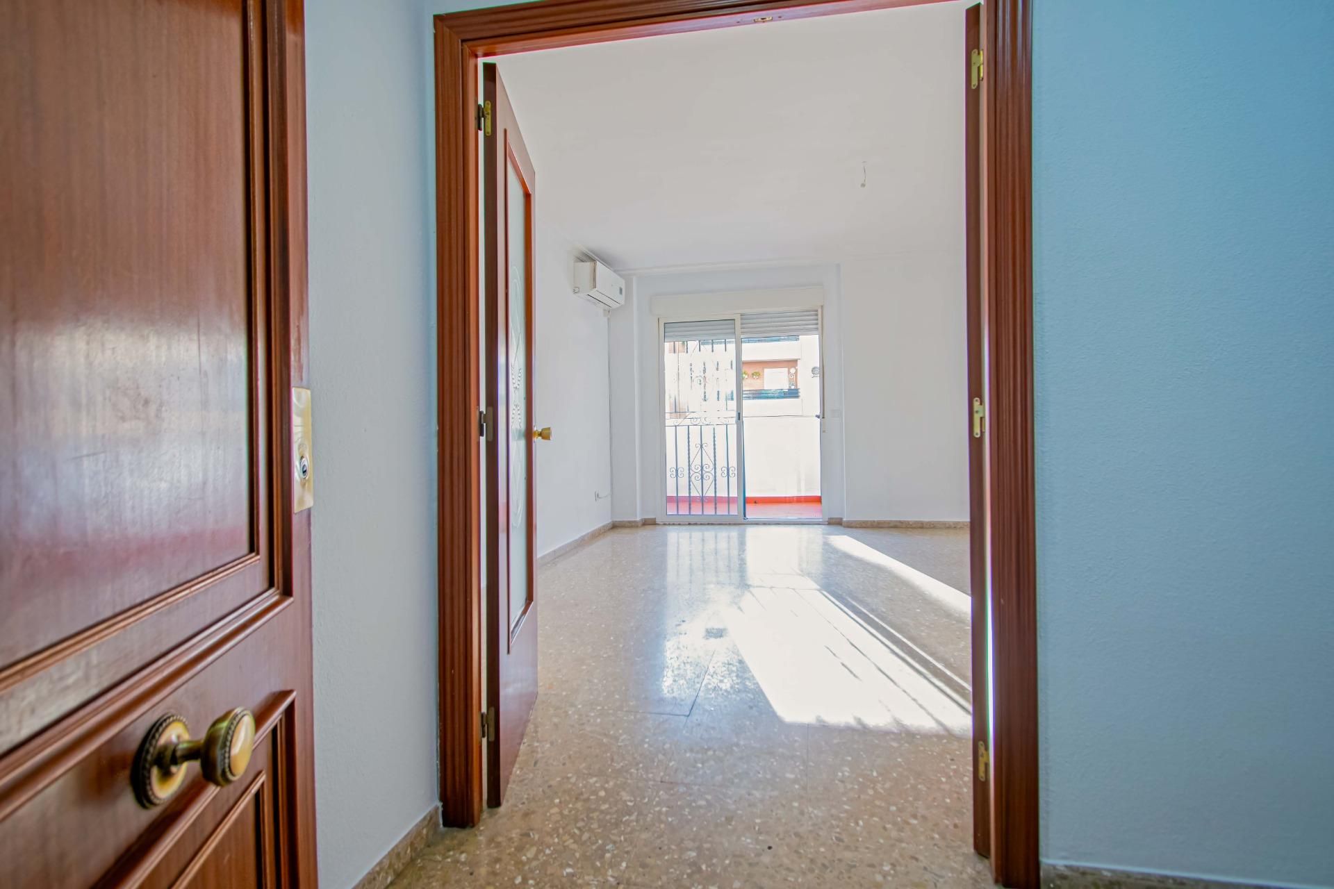 Flat for sale in  Sevilla Capital  with Air Conditioner, Terrace and Community pool