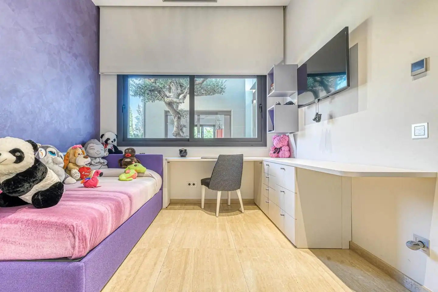 Bedroom of Houses for sale in Figueres  with Private garden, Terrace and Swimming Pool