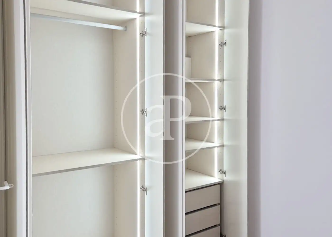 Habitación de Piso de alquiler en Barcelona con Aire acondicionado, Calefacción y Amueblado