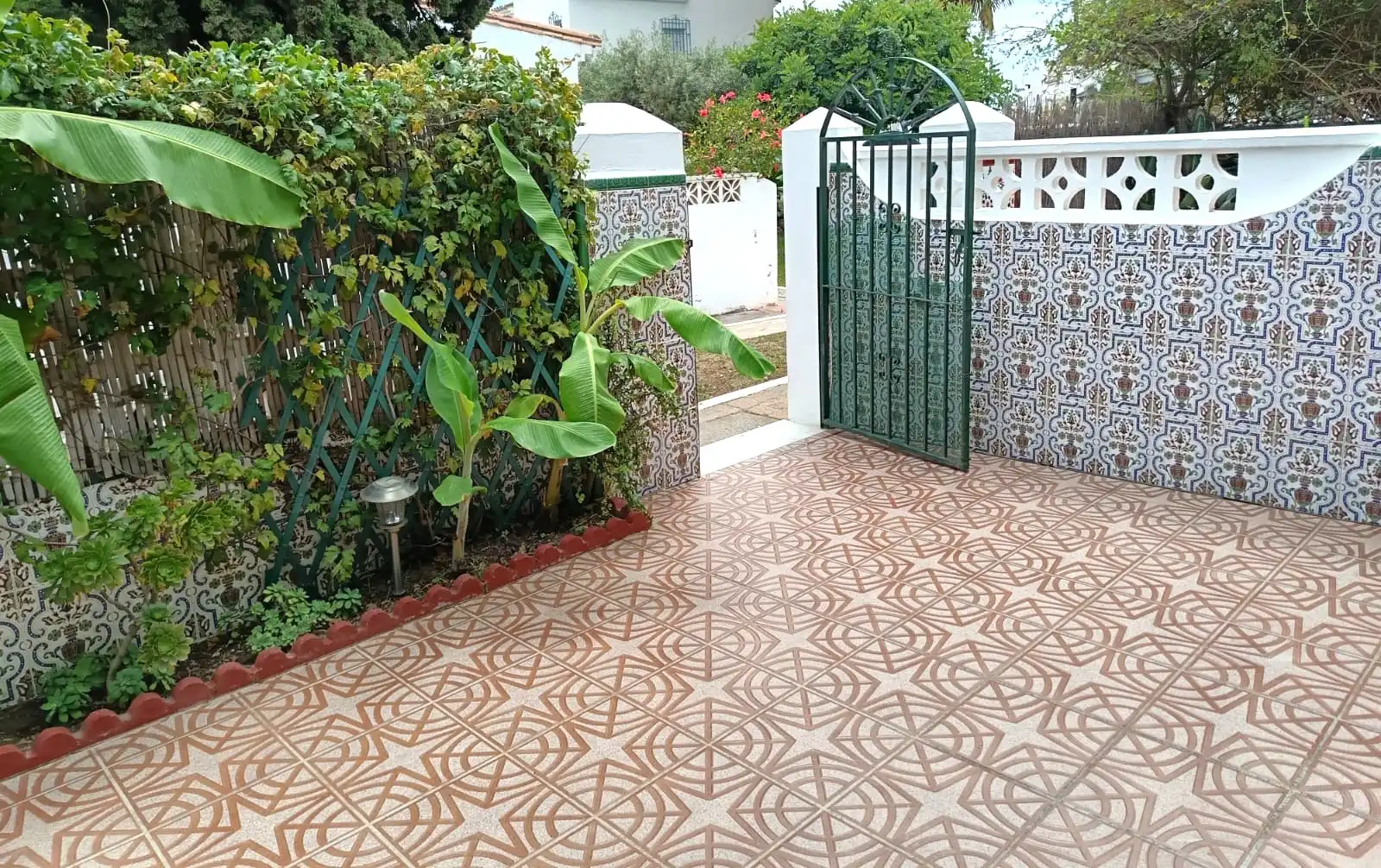 Garden of Detached homes for sale in Rincón de la Victoria  with Air Conditioner, Terrace and Furnished