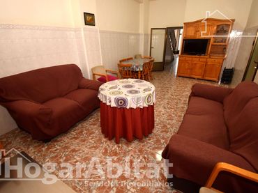 Casa en venda a Calle Nueve de Octubre