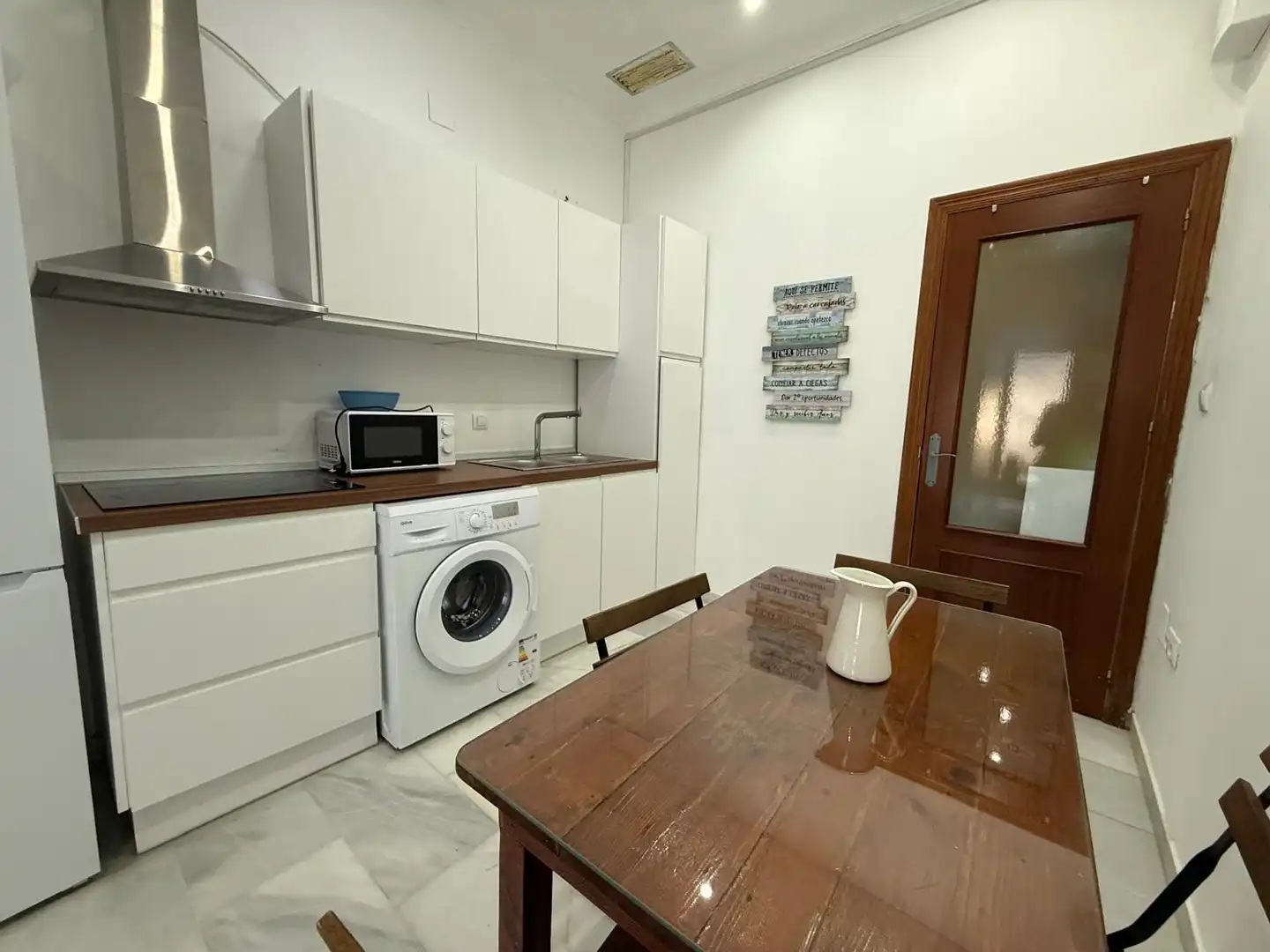 Cocina de Apartamento de alquiler en Sanlúcar de Barrameda con Aire acondicionado, Calefacción y Amueblado