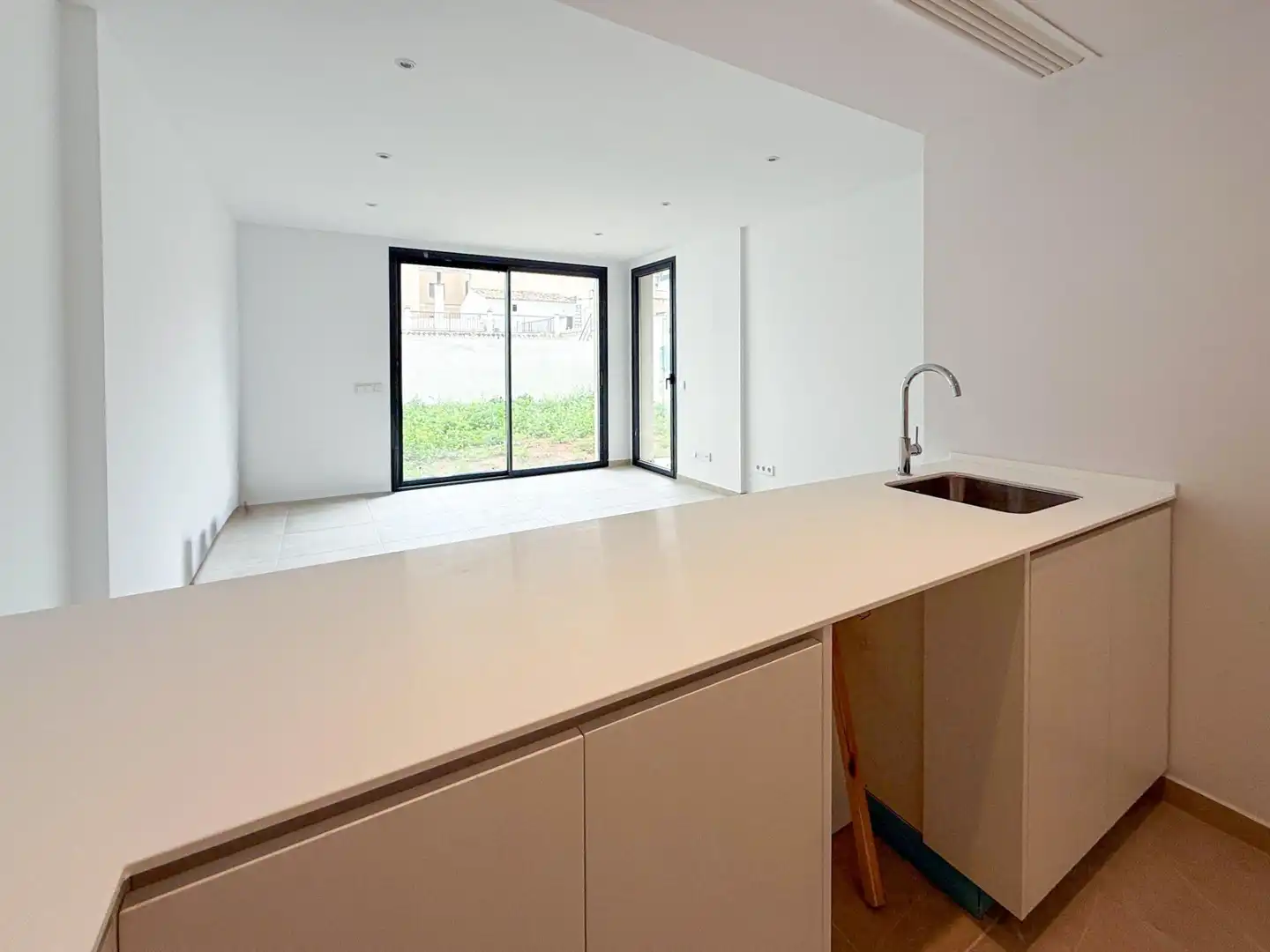 Kitchen of Ground floor for sale in  Palma de Mallorca  with Air Conditioner, Terrace and Storage room