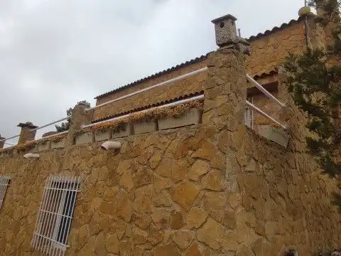 Casa rústica amb jardí en venda a Calle Diseminados 39, imagen 3