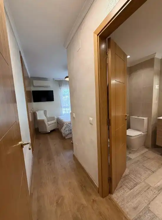 Schlafzimmer von Wohnung zum Verkauf in Marbella mit Klimaanlage, Heizung und Privatgarten